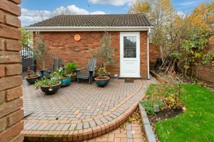 FRONT GARDEN- click for photo gallery